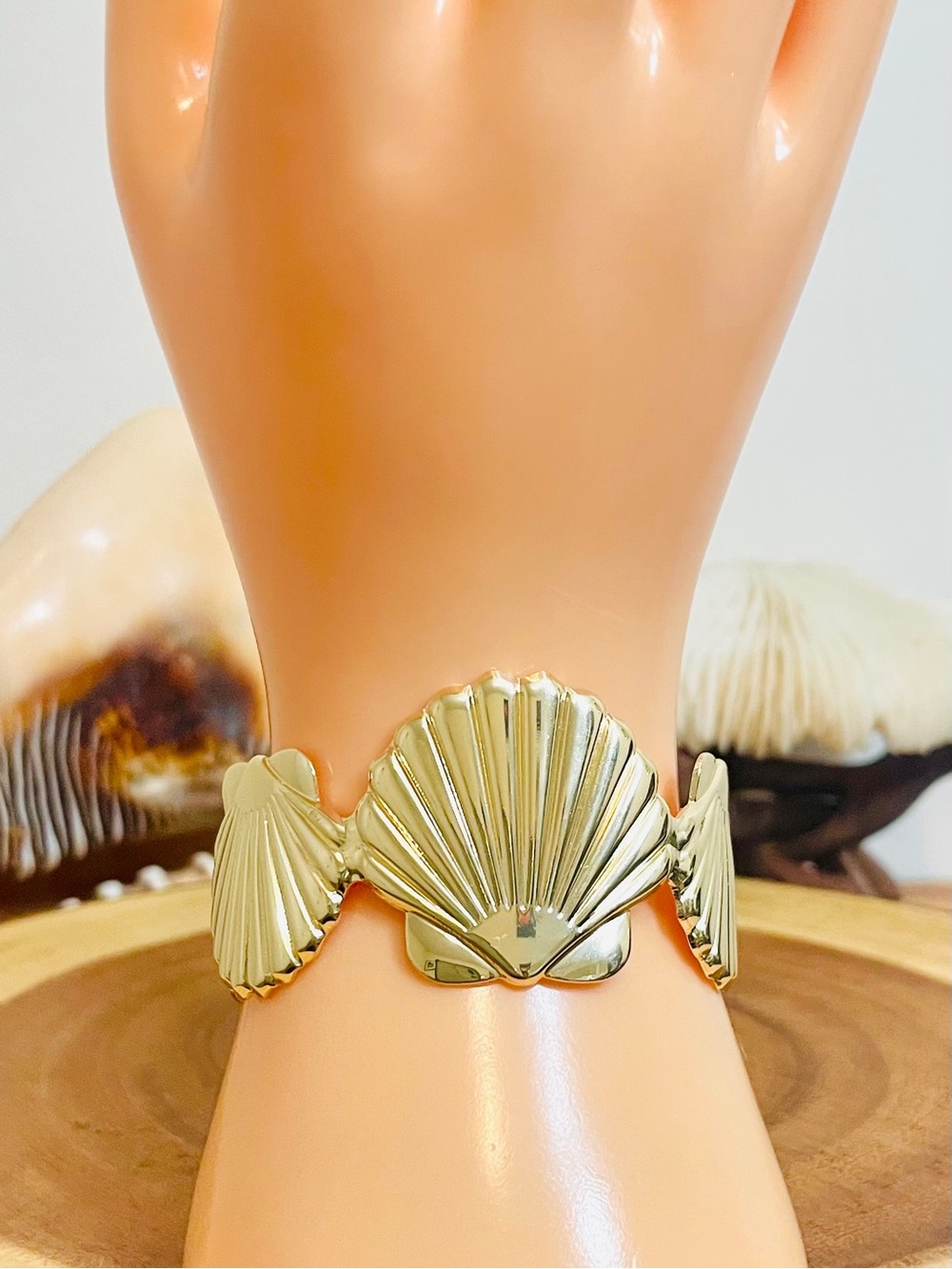 Gold Filled Seashell Cuff Bracelet Bangle Arm Cuff NWOT
